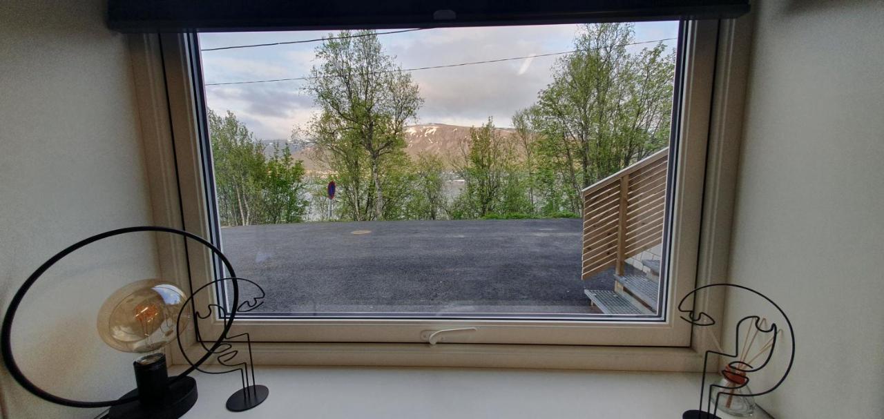 Tromsoapartment Silent Area With Nice View I Have Warm Caravan For Rent Same Place, 4 People Extérieur photo